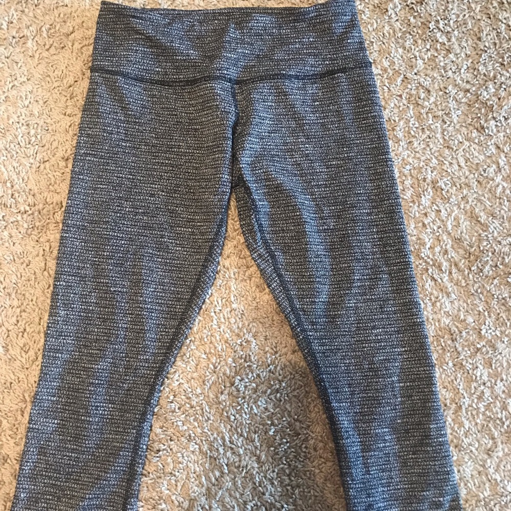 Lululemon crop leggings